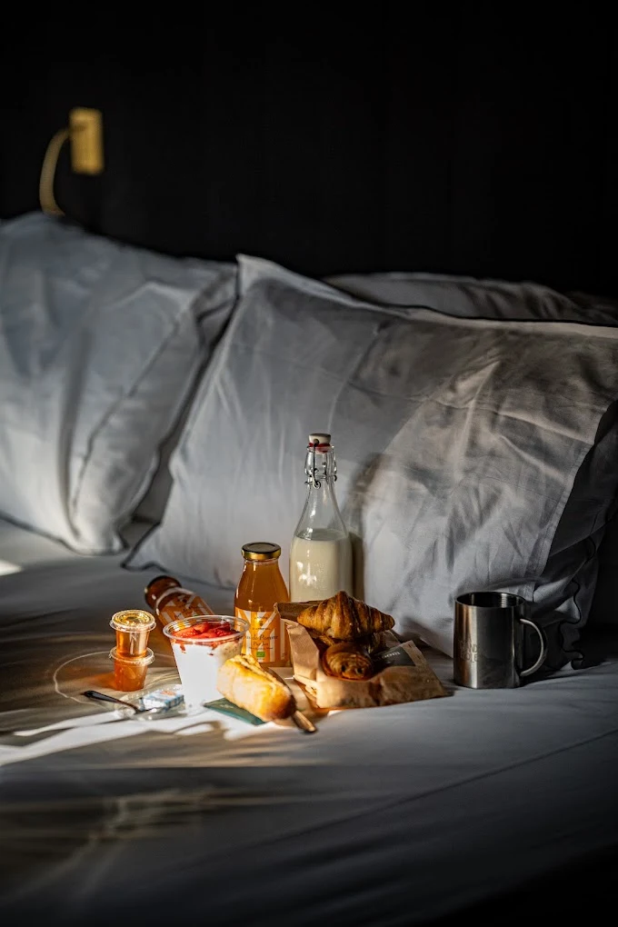 petit déjeuner en chambre