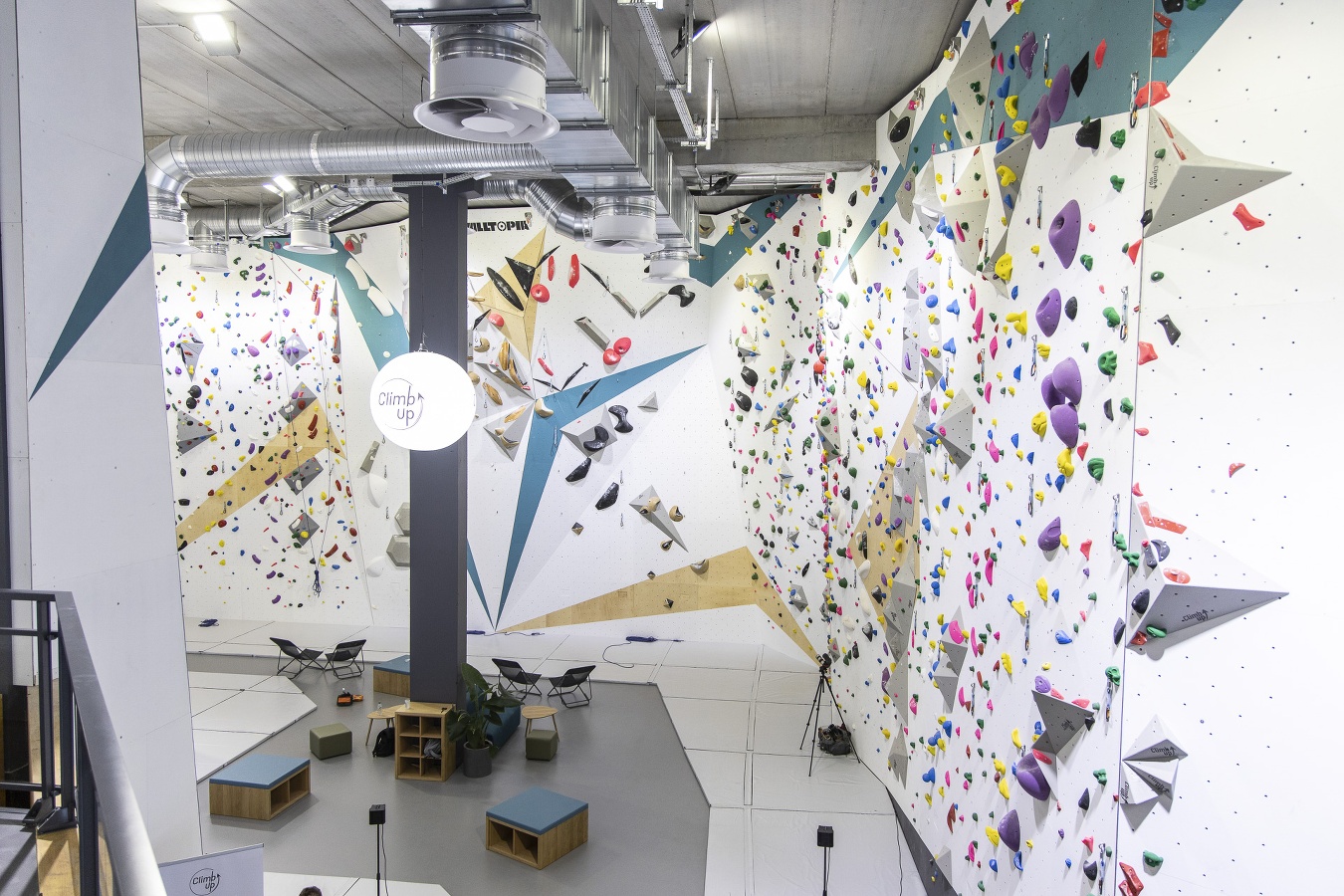 © Climb Up Caenclimb-up-espace-voie-2