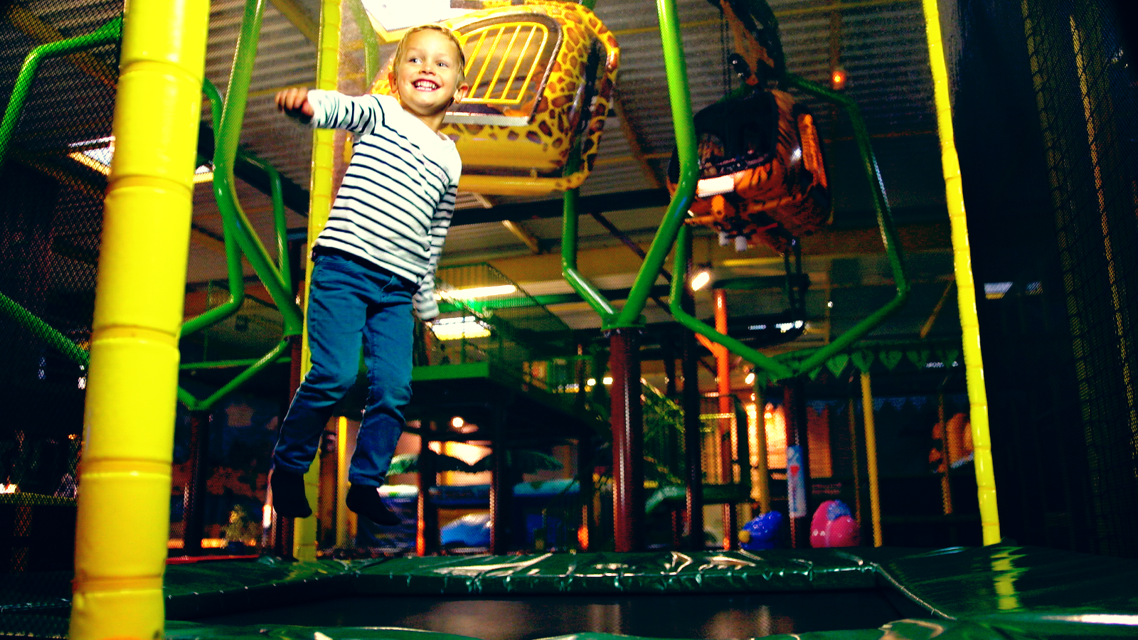 © Girafougirafou-trampoline