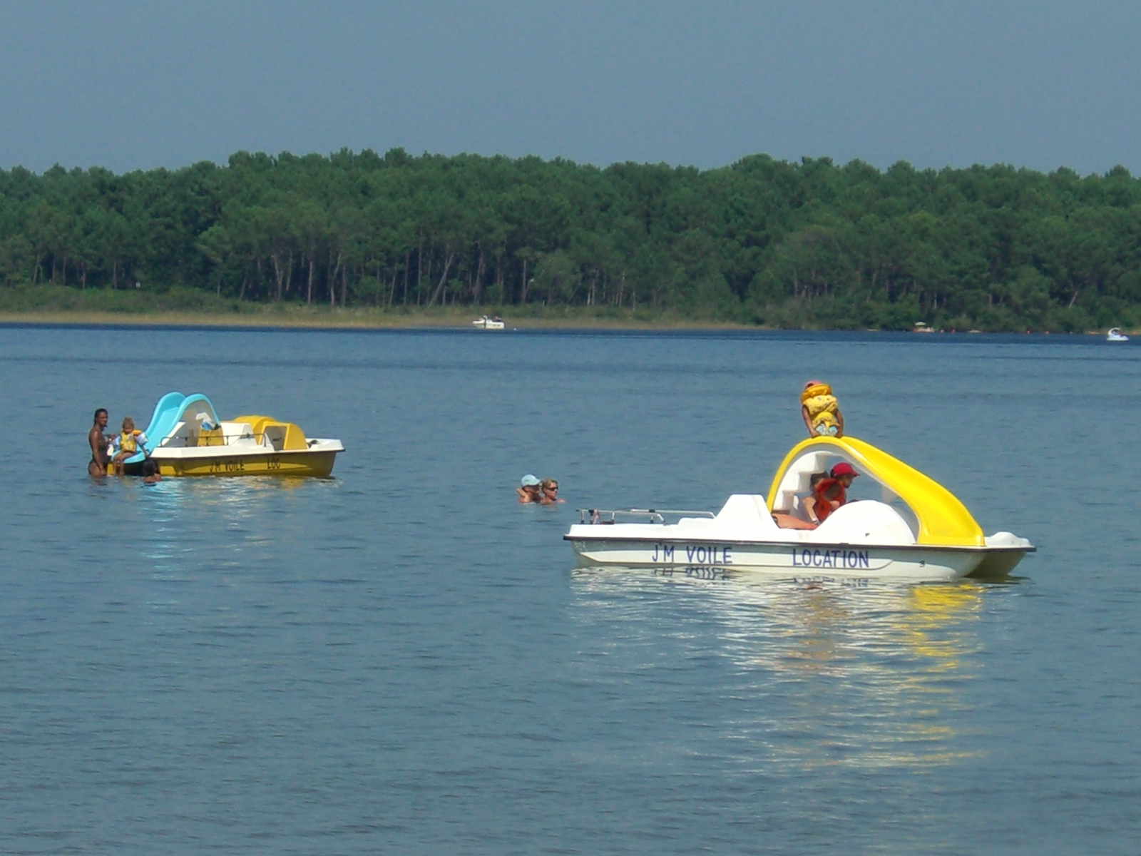 JM-VOILEphoto pedalo jaune