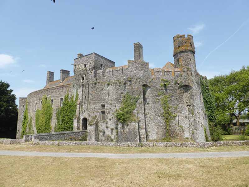 V. Parmentier-ThébaultPirou_Château Fort_1©V. Parmentier-Thébault
