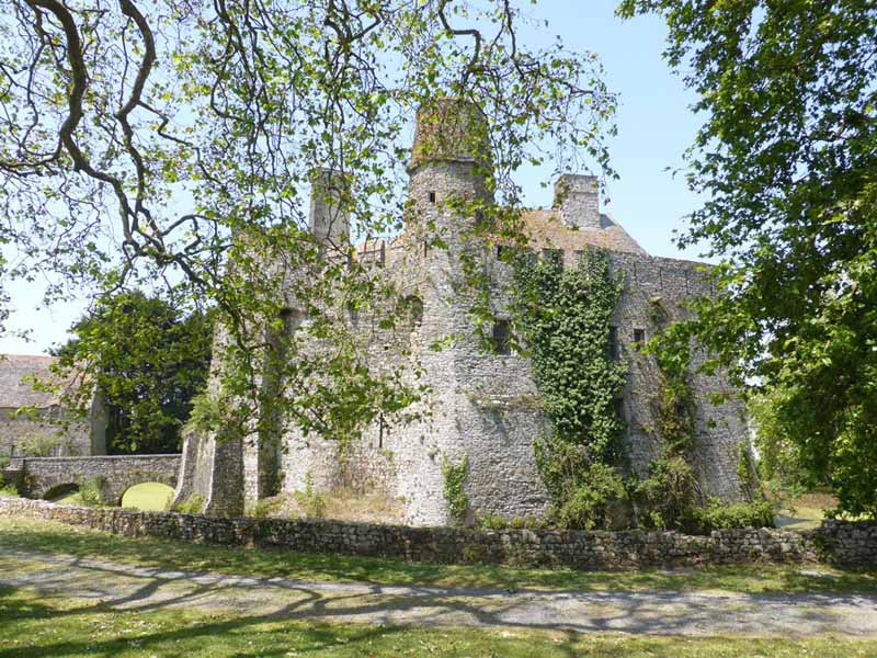 V. Parmentier-ThébaultPirou_Château Fort_3©V. Parmentier-Thébault