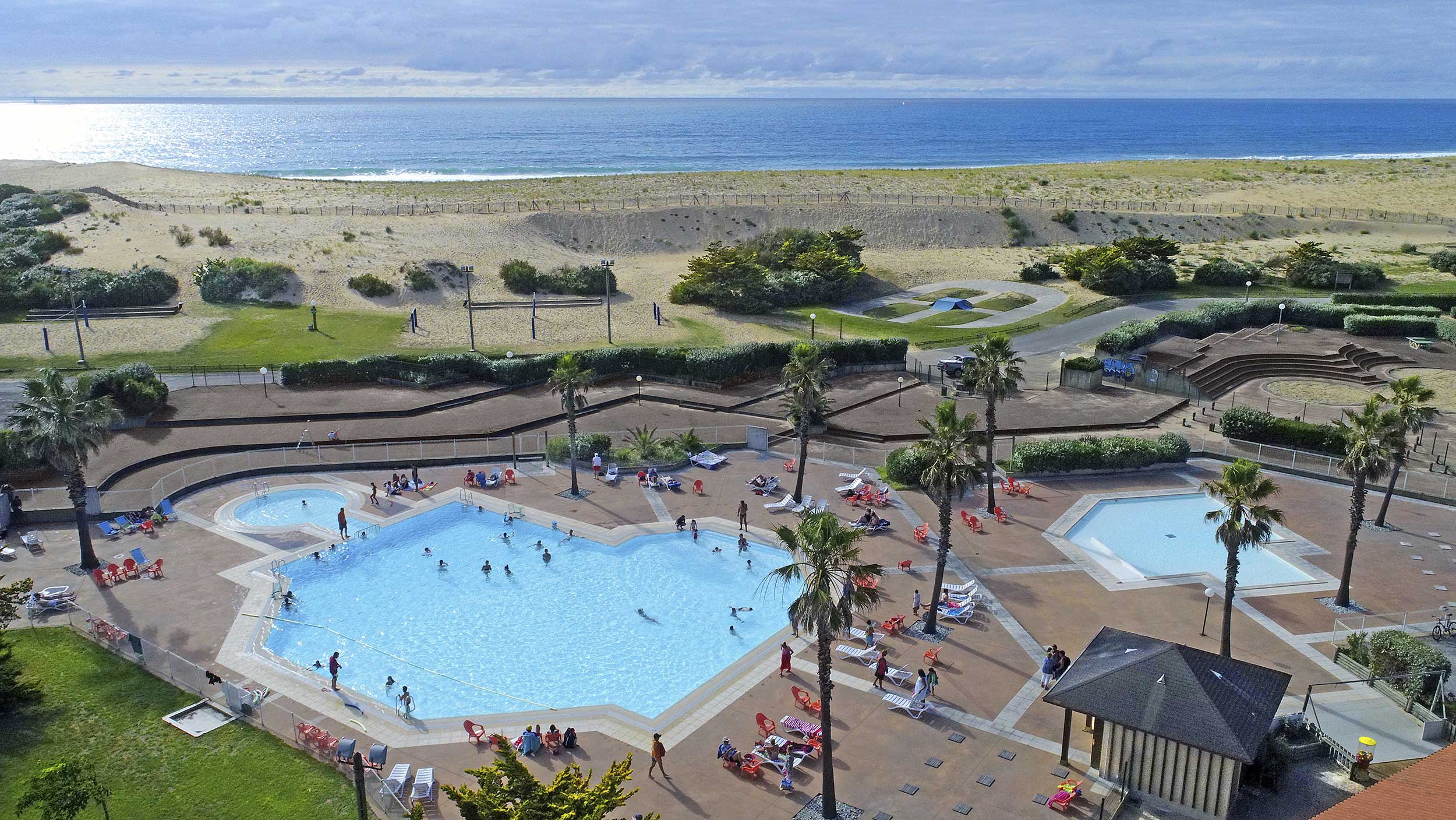 Domaine de Fierboispiscine-acces-direct-camping-domaine-de-fierbois-capbreton-26962