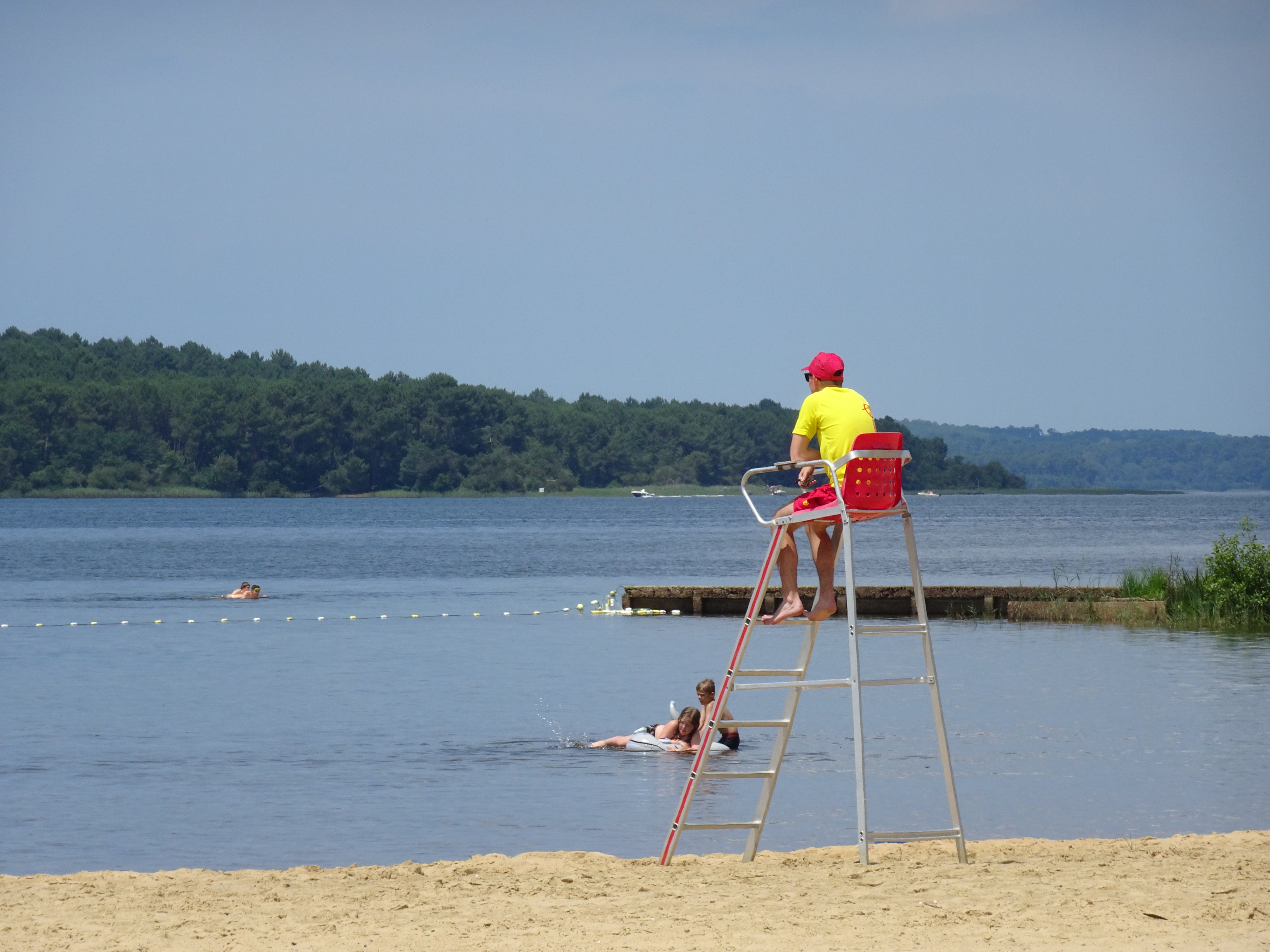 ste eulalie en bornplage-ste-eulalie-en-born-surveillance