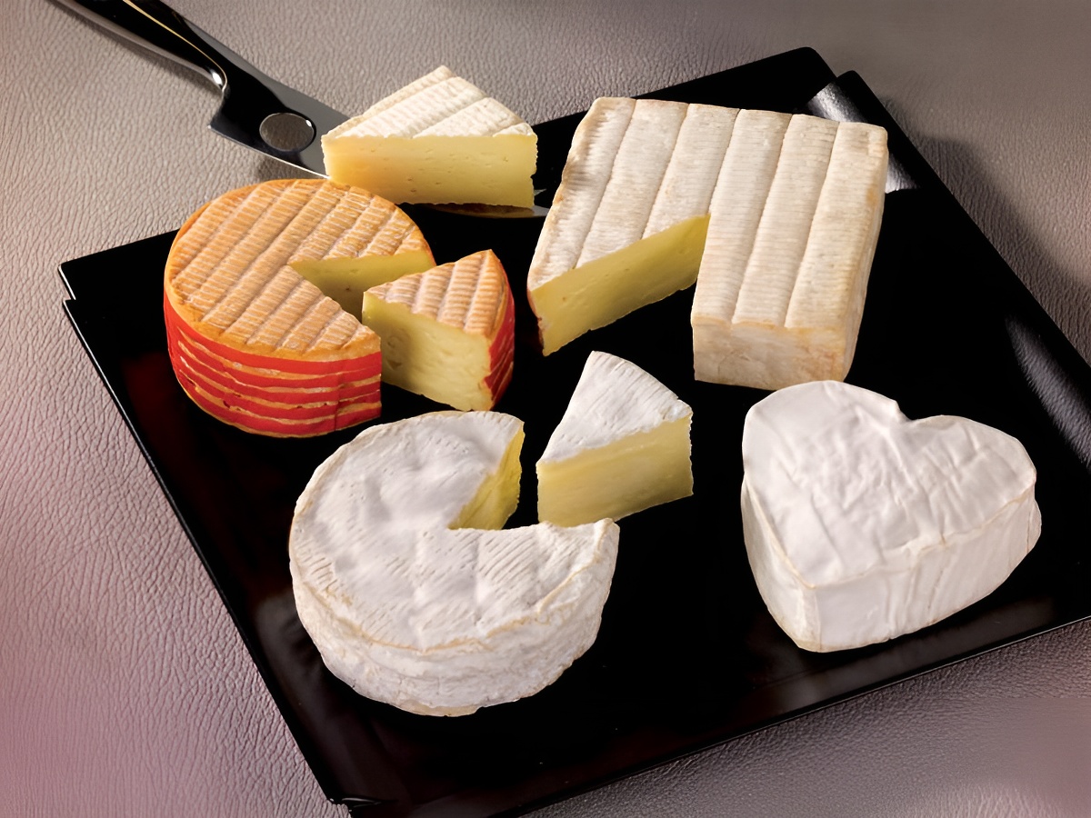 Fromagerie GraindorgePlateau de fromages de la fromagerie Livarot