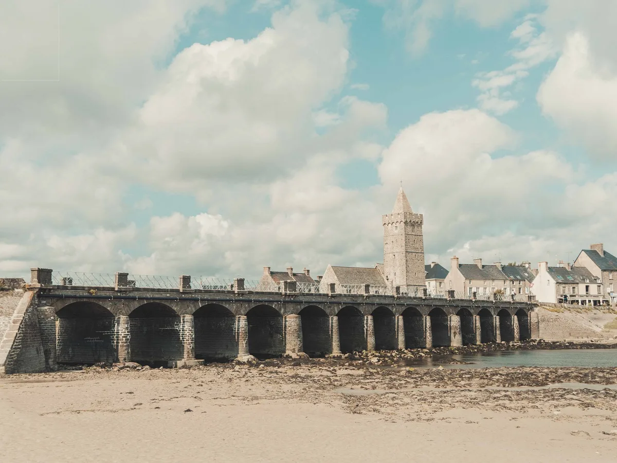 pont aux treize arches Portbail-sur-Mer