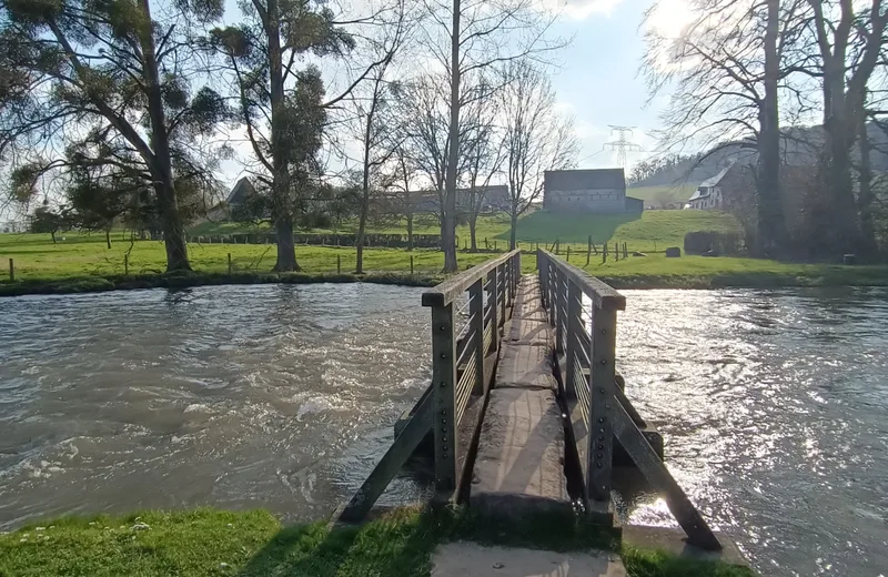 pont de pierre saint aubin le cauf