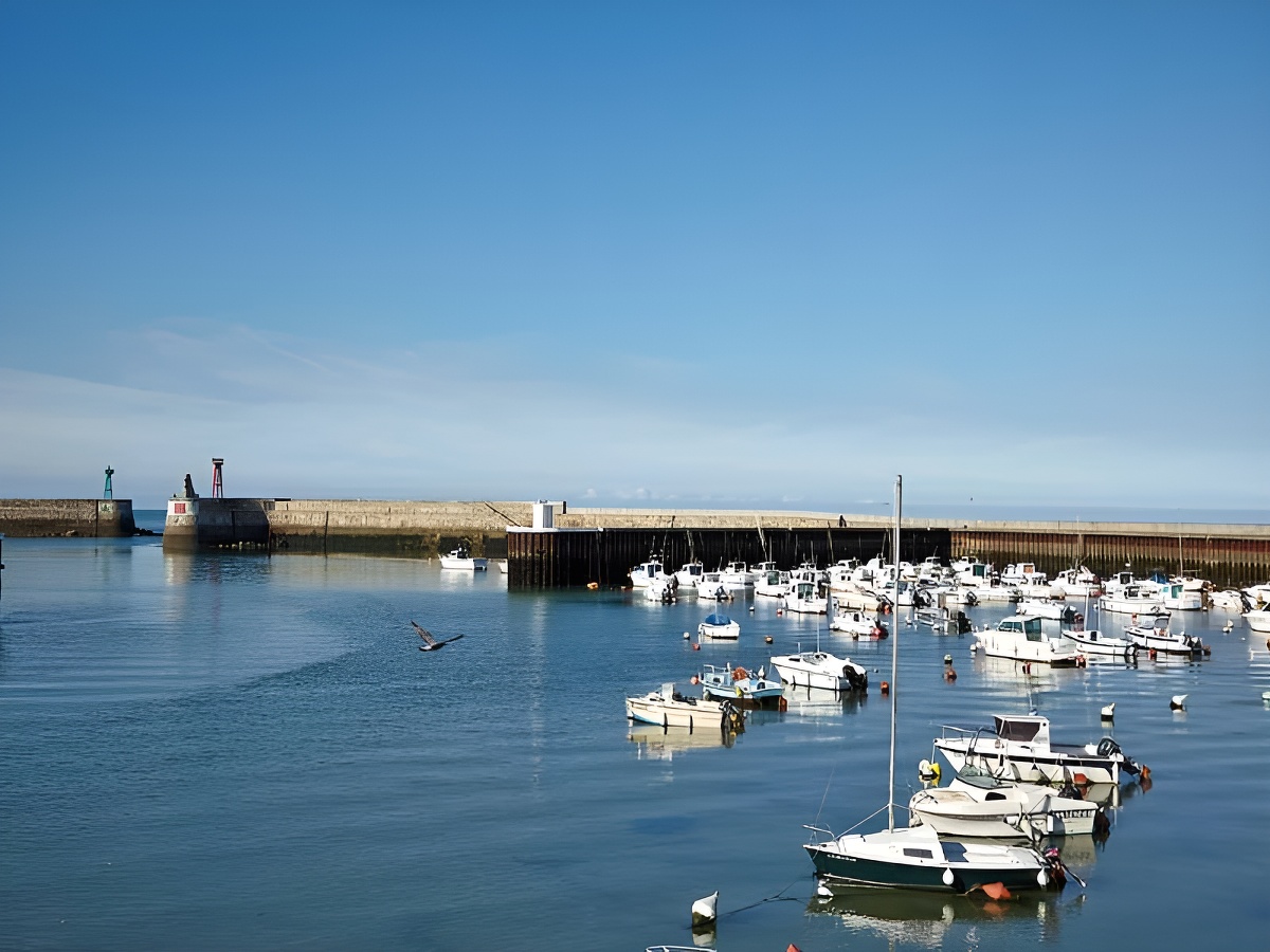 F. MahautPort en Bessin mouillages