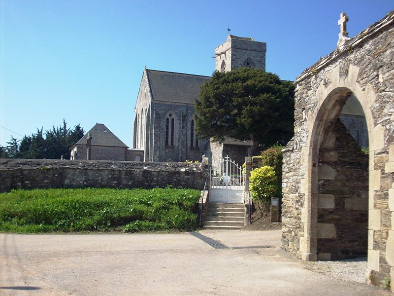 P.Pernin-OT Pointe de SaireQuettehou_Eglise Saint-Vigor©P.Pernin-OT Pointe de Saire