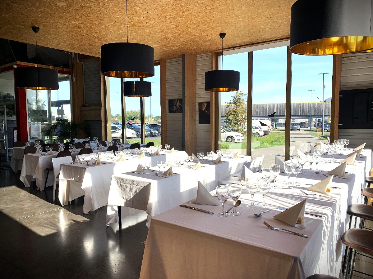 © IsatixRestaurant buffet©Isatix