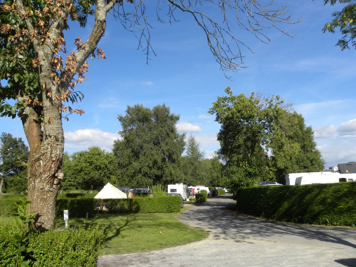 ©Mairie de Saint-Hilaire-du-HarcouëtSaint-Hilaire-du-Harcouet_Camping_Municipal1