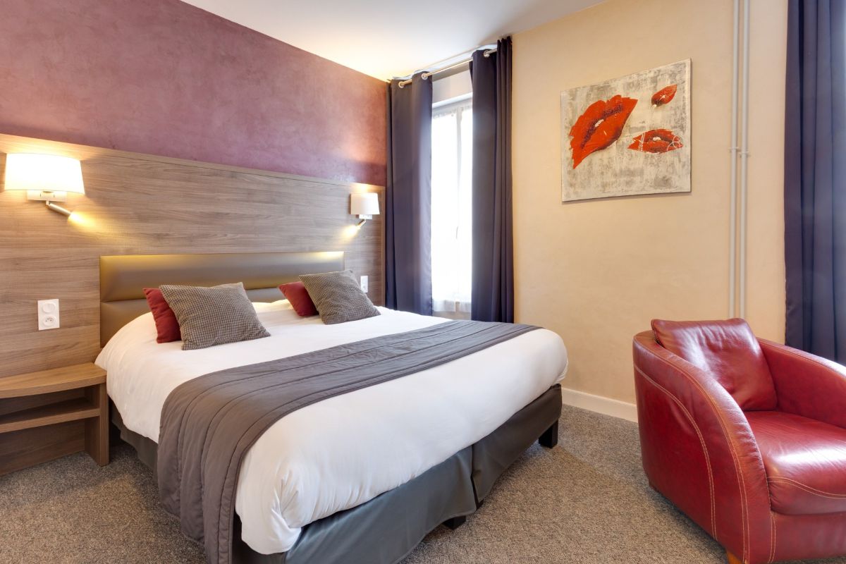 ©Brit Hôtel Le CygneSaint-Hilaire-du-Harcouet_Le_Cygne_Ch_Sup2