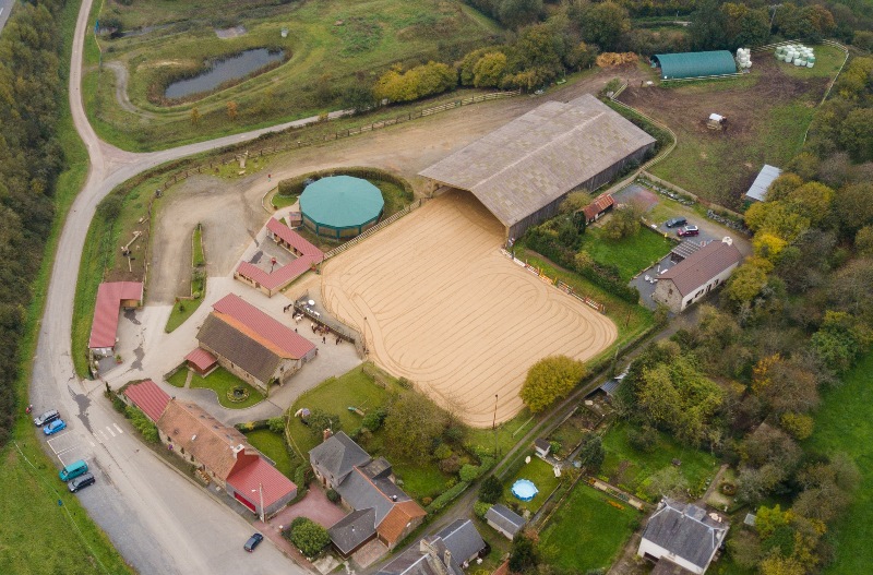 PROPRIETAIREsaint-lo-centre-equestre-le-picotin-1