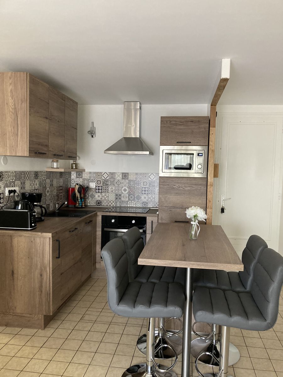 PROPRIETAIREsaint-martin-de-brehal-meuble-residence-du-soleil-3