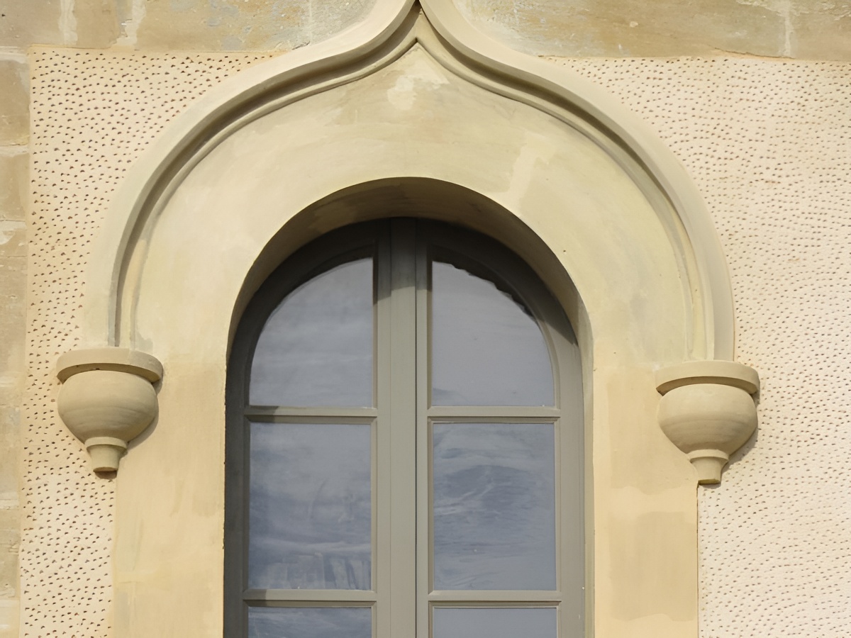 Mairie de Saint Pierre en AugeAbbaye de Saint Pierre sur Dives, bâtiments conventuels