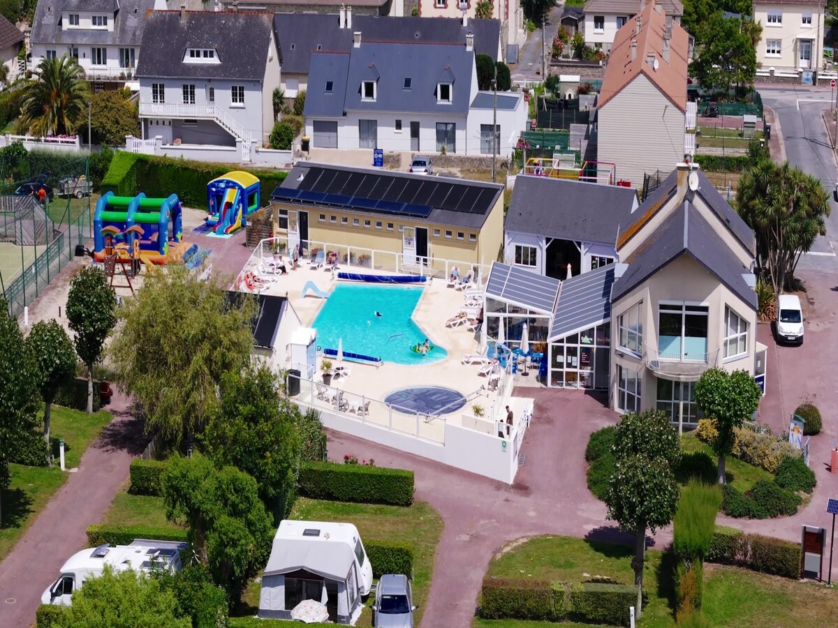 CAMPING LA GALLOUETTEsaint-vaast-la-hougue-camping-la-gallouette-1