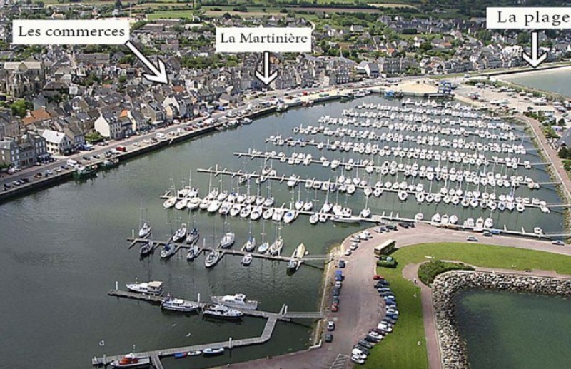 PROPRIETAIREsaint-vaast-la-hougue-meuble-la-martiniere