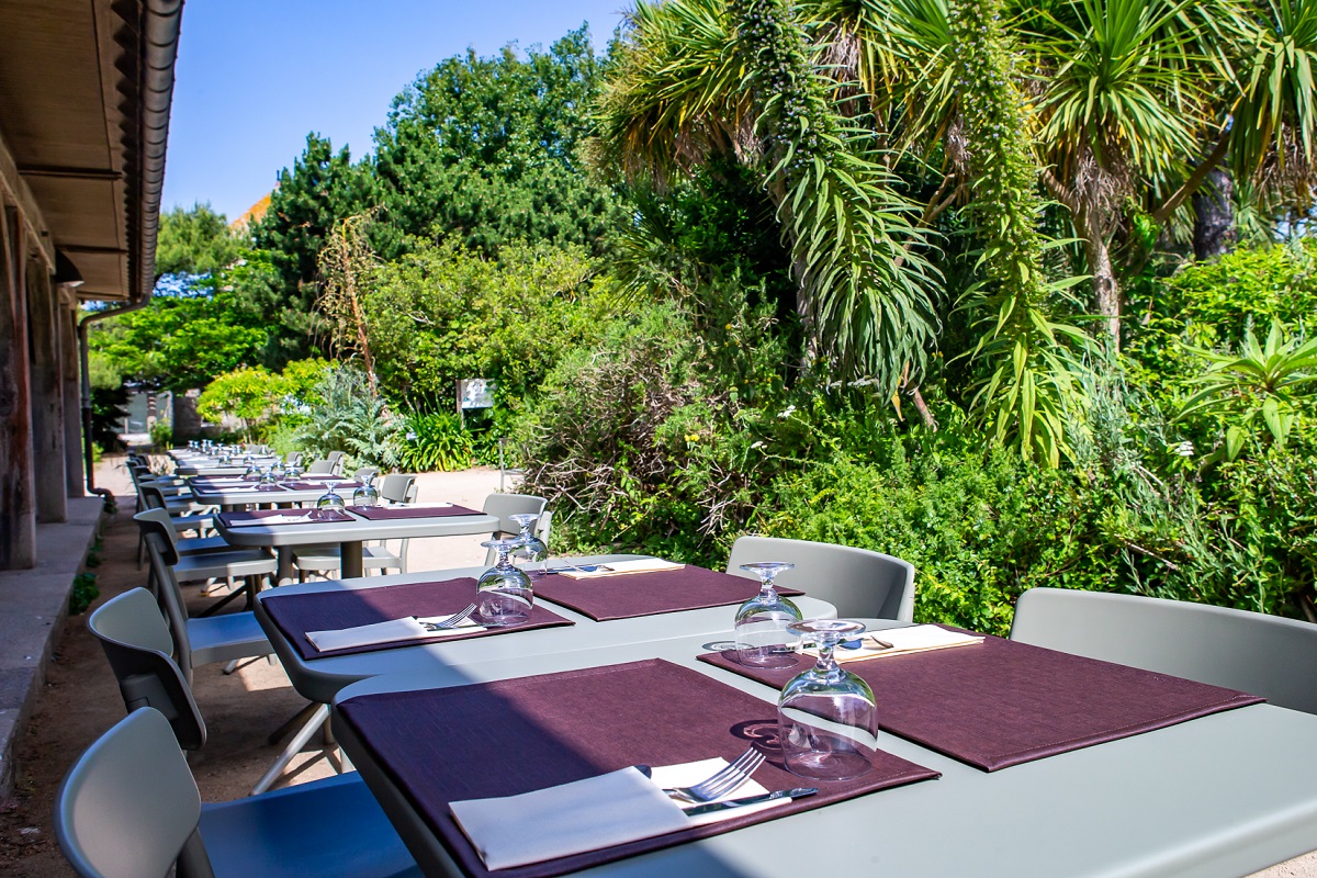 ©StephaneLeroy-1512saint-vaast-la-hougue-restaurant_Les_Maisons_de_Tatihou©StephaneLeroy-1477-2