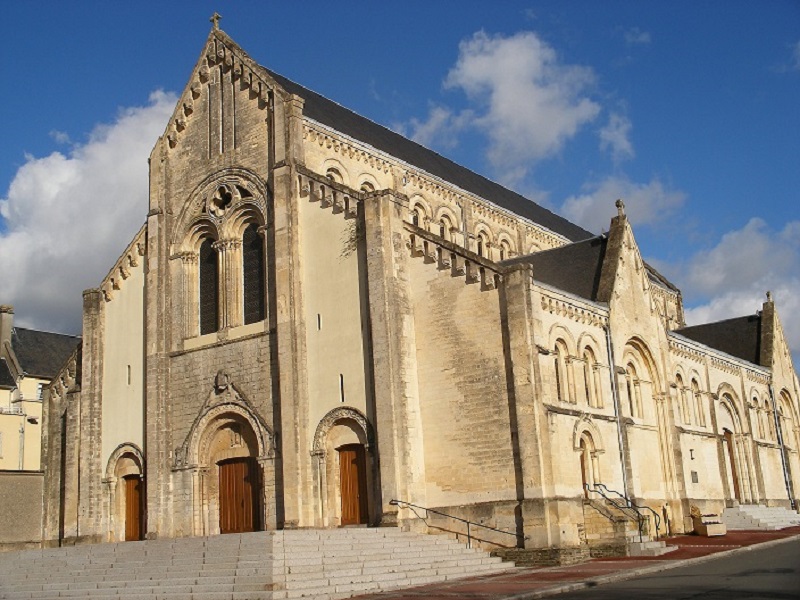 Saint-Lô Agglo tourismeEglise sainte-croix1