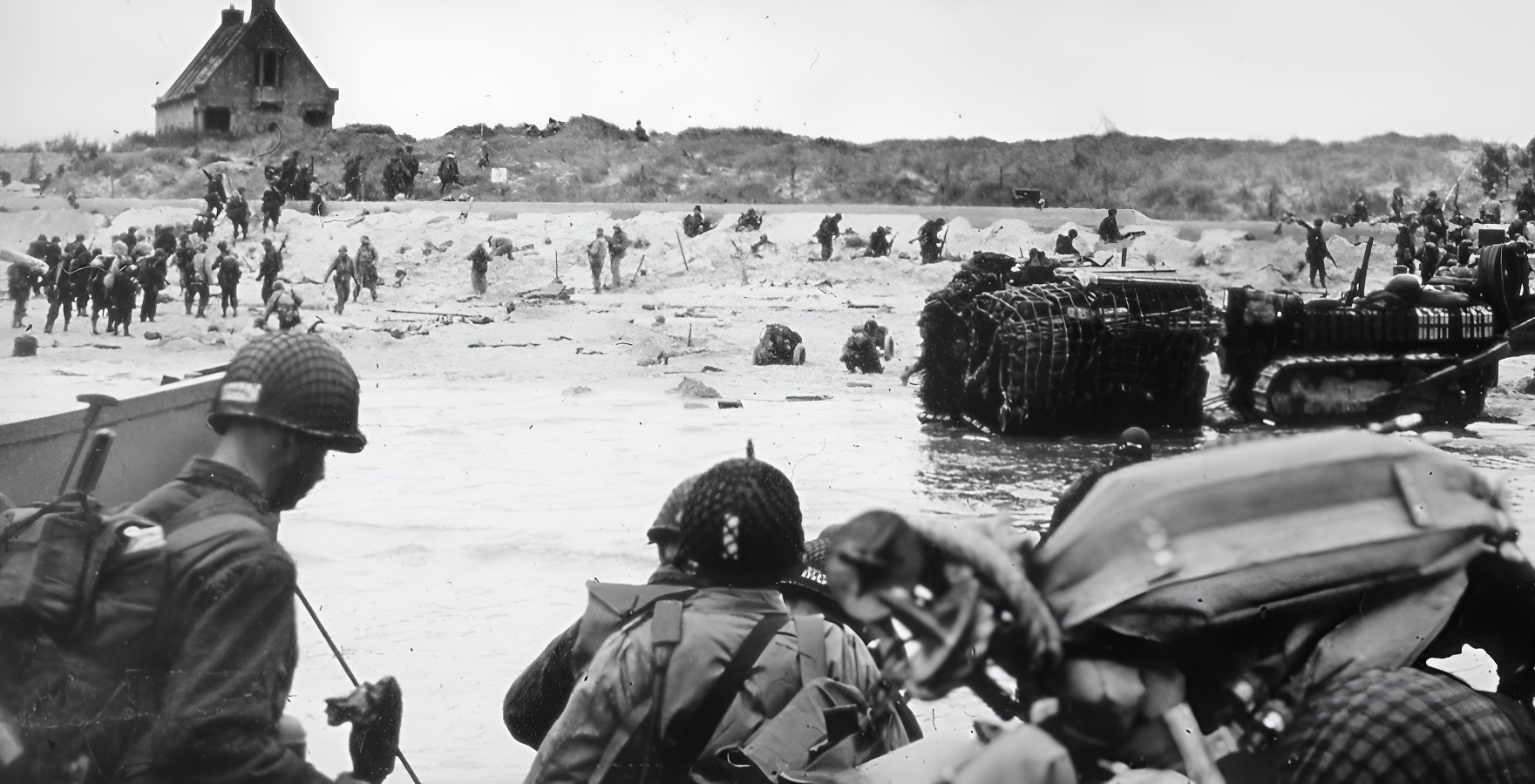 US Armysainte-marie-du-mont-debarquement-a-utah-beach_Maison-rouge2