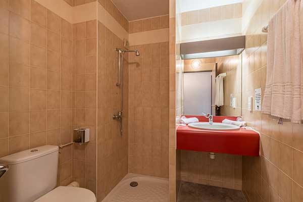 Aliotelsalle_bain_aliotel