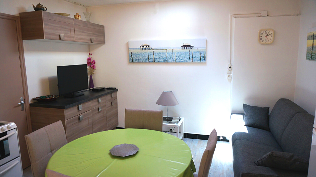 CABANNESsalon-cuisine-cabannes-4