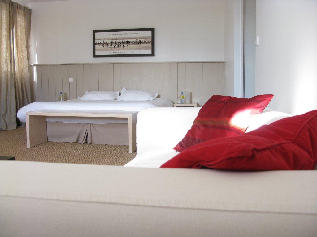 © Maison de la Pradesalon hotel maison de la prade