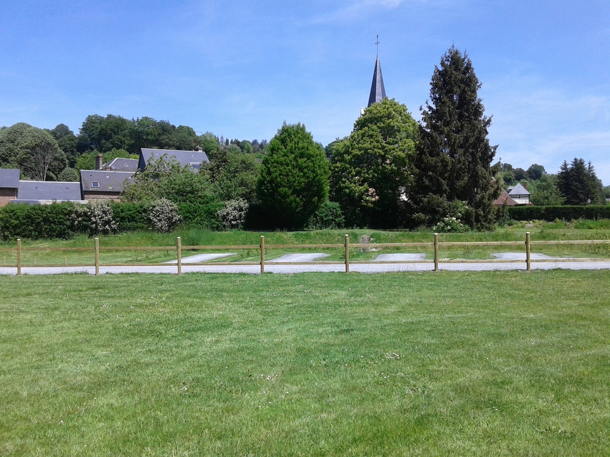 Mairie de Courtonne-la-MeurdracStationnement-Aire-Camping-cars-Courtonne-la-Meurdrac