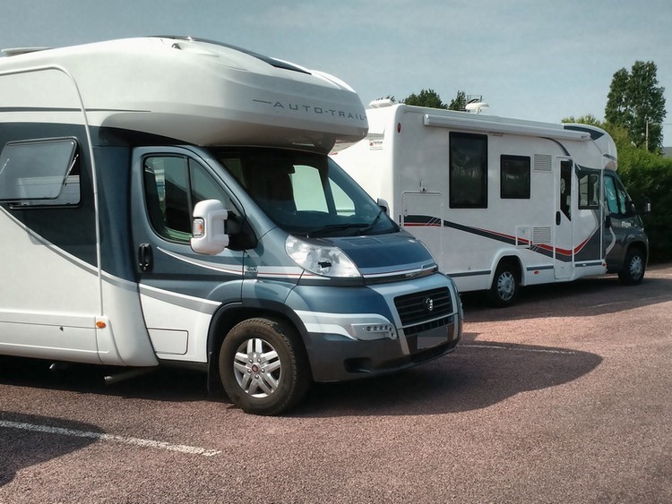 PROPRIÉTAIREsaint-vaast-la-hougue-aire-de-camping-car-la-gallouette-2