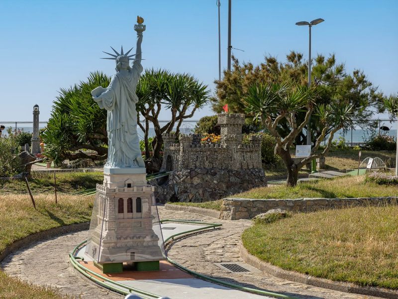 Golf miniature CabourgGolf miniature - Statue de la Liberté