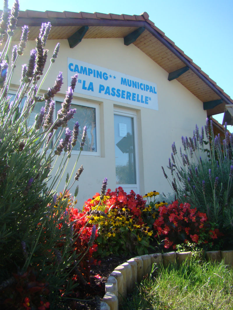 MairieStJuSTJU_camping_passerelle_1