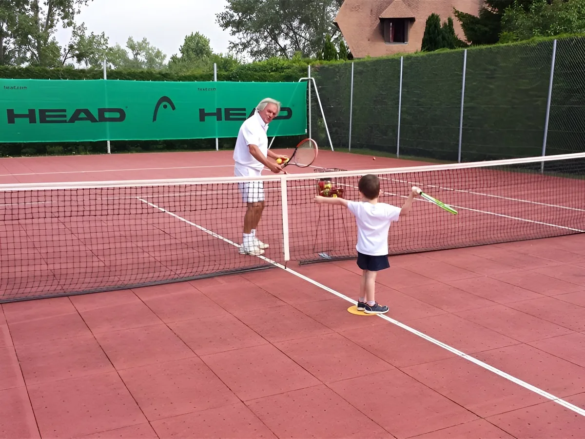 Cours de tennis à Saint-Arnoult