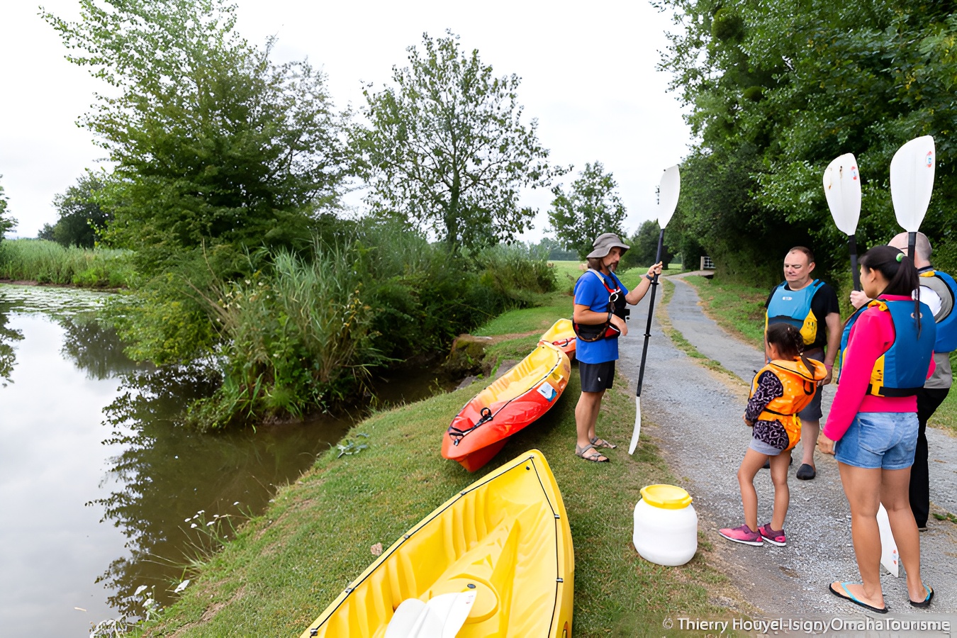 Th.HOUYEL Isigny Omaha TourismeSortie kayak accompagnée dans les marais Isigny Omaha