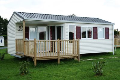© PROPRIETAIREtorigini-sur-vire-camping-le-lac-des-charmilles-1