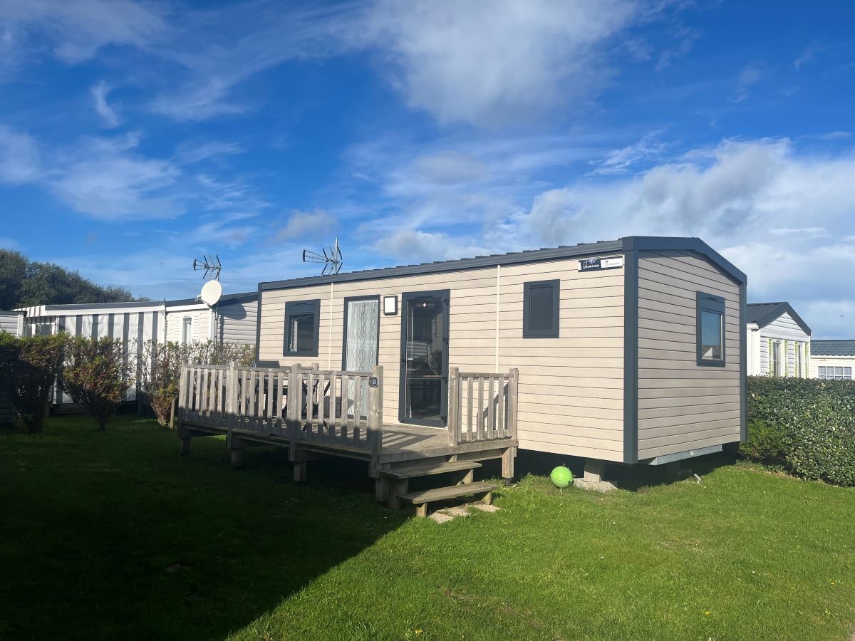 PROPRIETAIREtourlaville-camping-cotentin-8