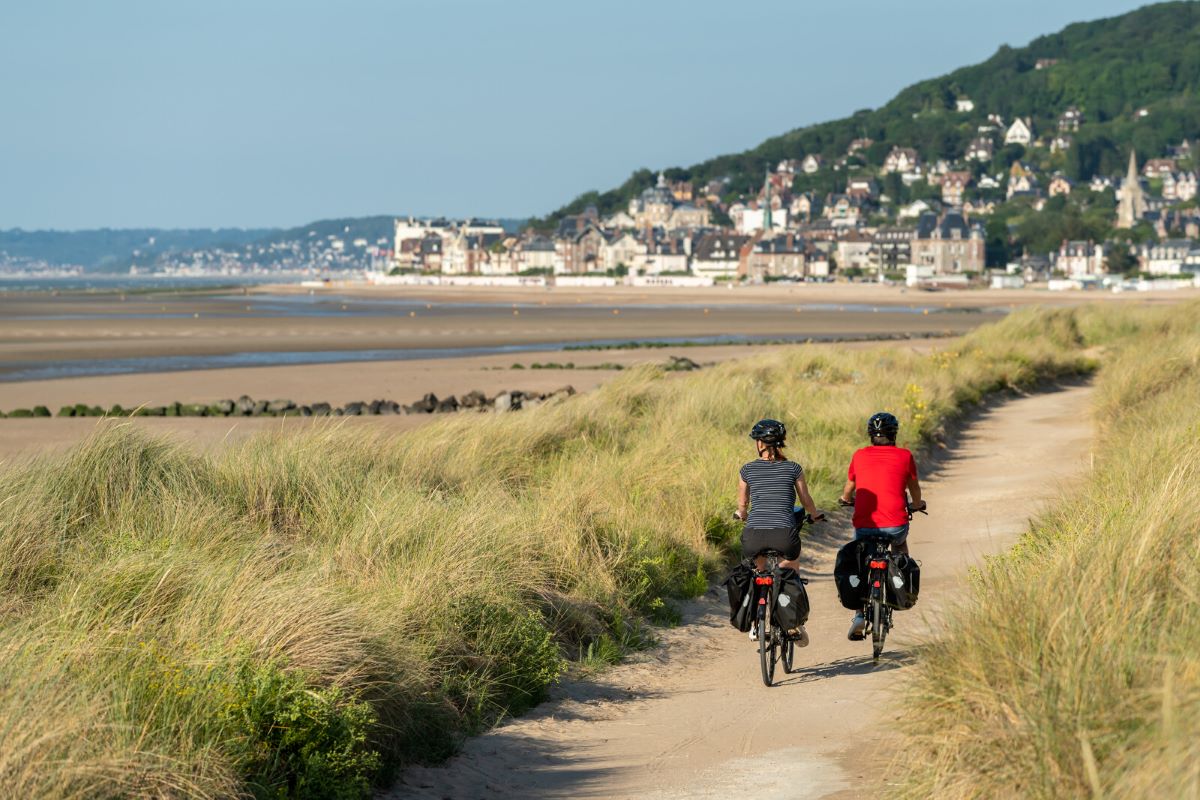 Emmanuel_BerthierVelo_dans_les_dunes_de_Cap_Cabourg-EV4-Emmanuel_Berthier-5215-1600px