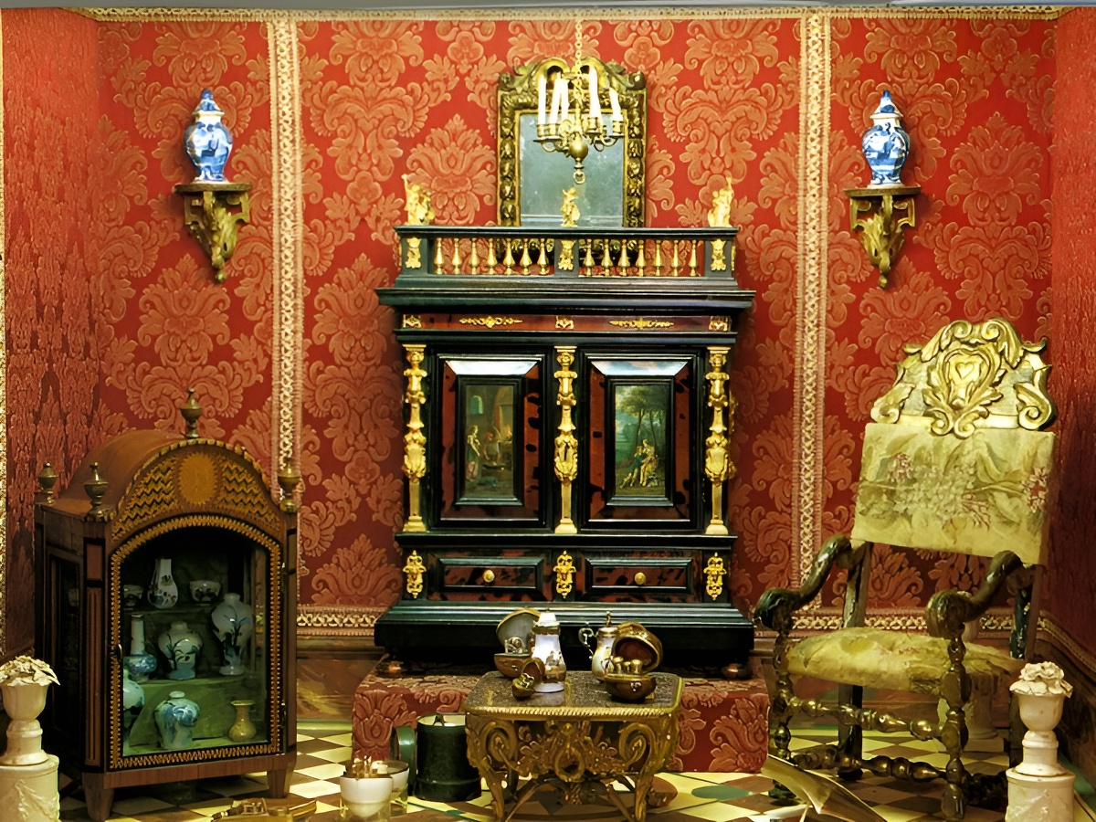 Calvados TourismeVENDEUVRE_Musée du mobilier miniature