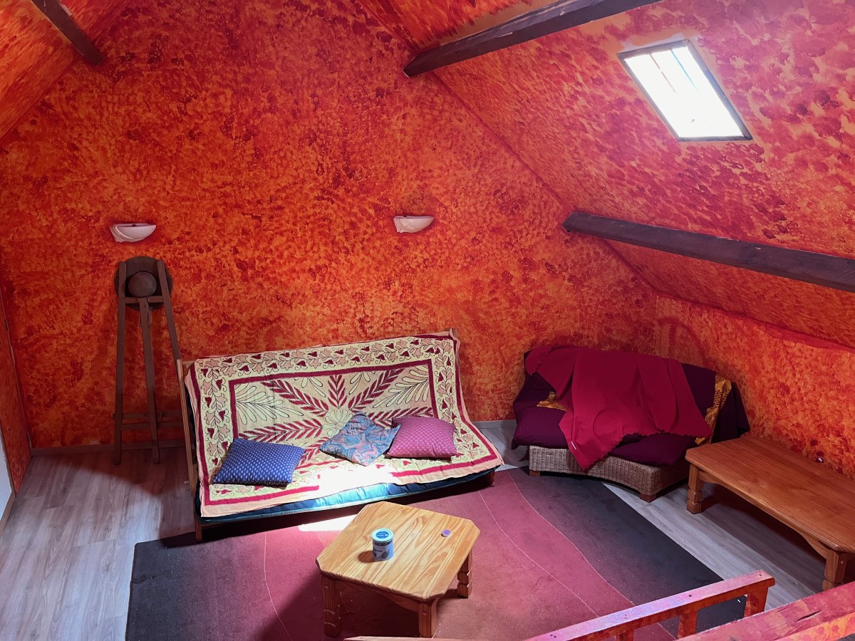 PROPRIETAIREvicq-sur-mer-meuble-le-studio-rouge-a-la-prefontainerie-0