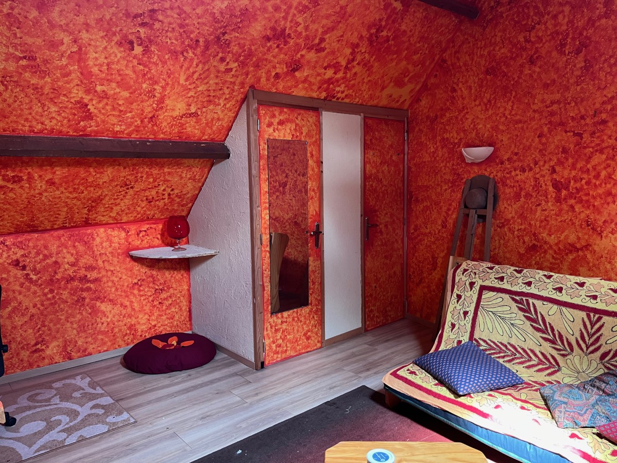 PROPRIETAIREvicq-sur-mer-meuble-le-studio-rouge-a-la-prefontainerie-1