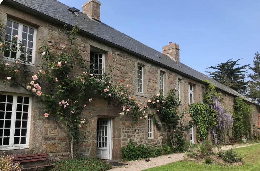 PROPRIETAIREvicq-sur-mer-meuble-le-studio-rouge-a-la-prefontainerie-5
