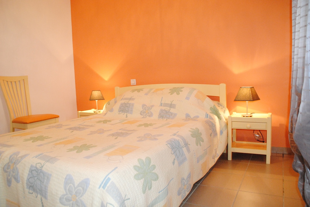 OT Mugron - Gîtes de FranceVieux Port Maremne - chambre lit 2pers (2)