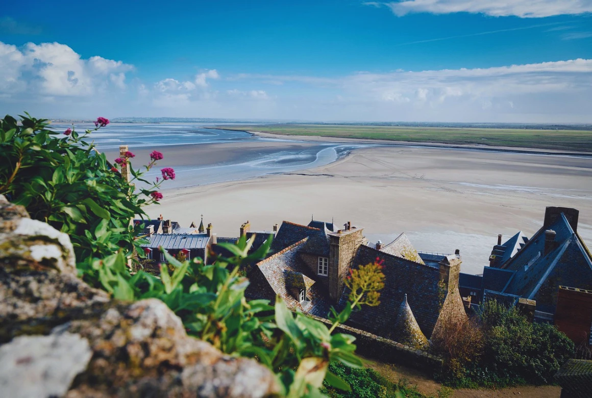 vue des remparts Mont Saint Michel