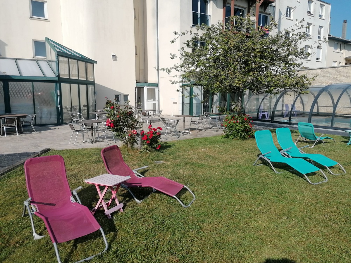 Hôtel des Thermes et du Casinojardin hotel des thermes