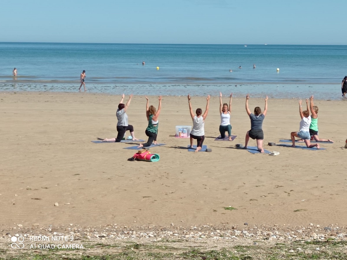 Thierry VOLPEyoga plage 2